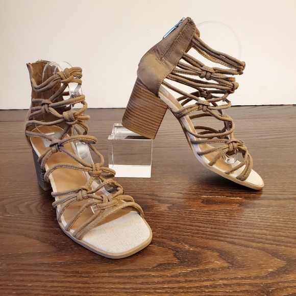 DV Dolce Vita Adira Strappy Knot Suede Sandal Womens Sz 9 Block Heel- Urban Chic - Picture 2 of 11